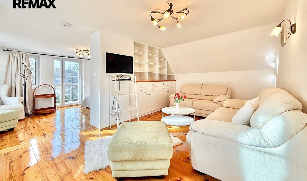 Prodej domu 650 m² s pozemkem 2 968 m², Svinaře – náhled fotky 16