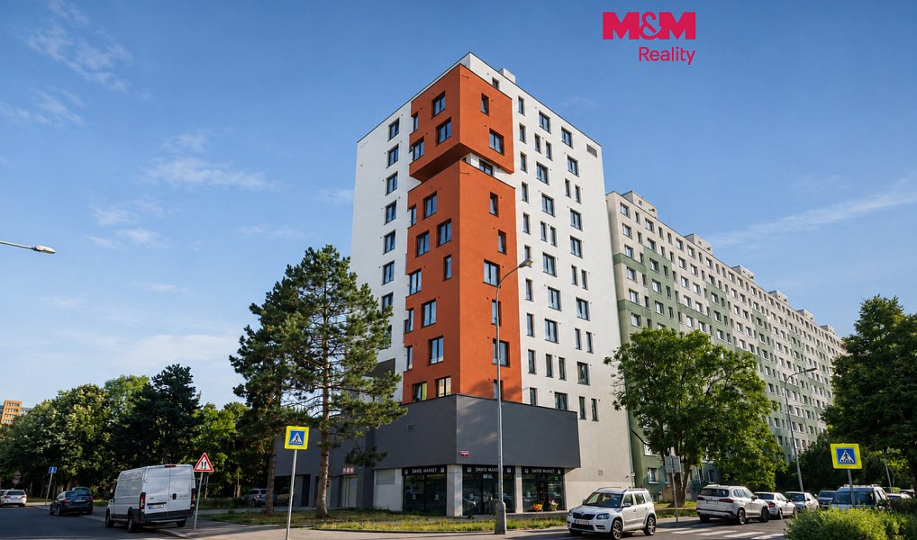 Prodej bytu 1+kk 38 m², Praha – fotka 1 z 13