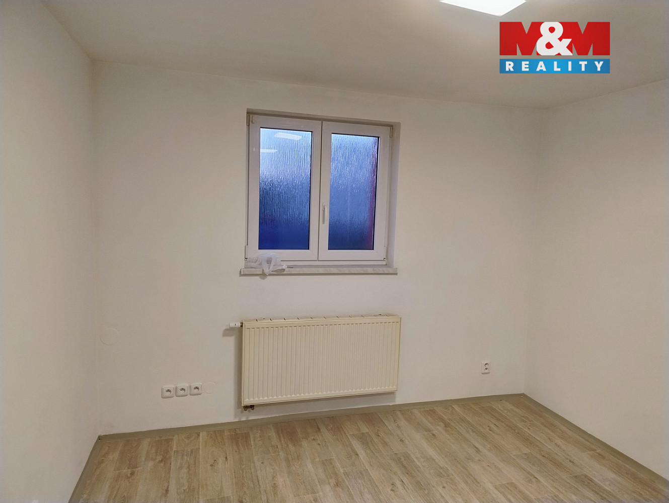 Pronájem obchodních prostor 23 m² – fotografie 3