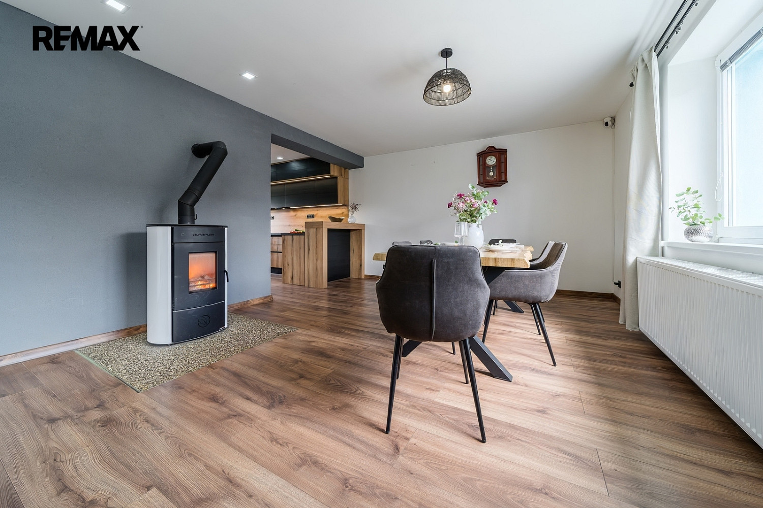 Prodej domu 290 m² s pozemkem 671 m² – další