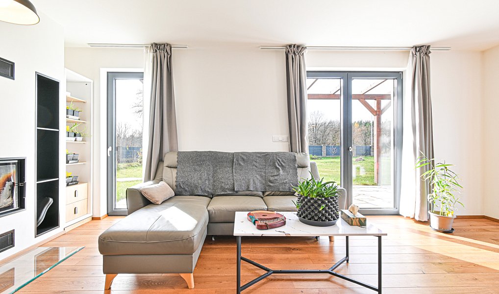 Prodej domu 145 m² s pozemkem 765 m², Kamenice – náhled fotky 3