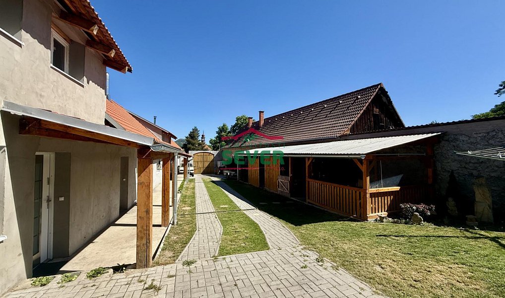 Prodej domu 220 m² s pozemkem 1 576 m², Louny – náhled fotky 23