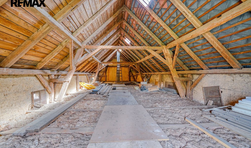 Prodej domu 220 m² s pozemkem 1 917 m², Pernarec – náhled fotky 30