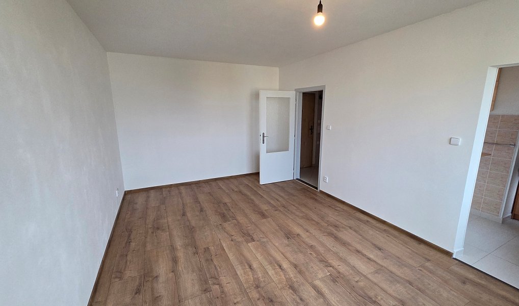 Prodej bytu 1+kk 30 m², Praha – náhled fotky 13