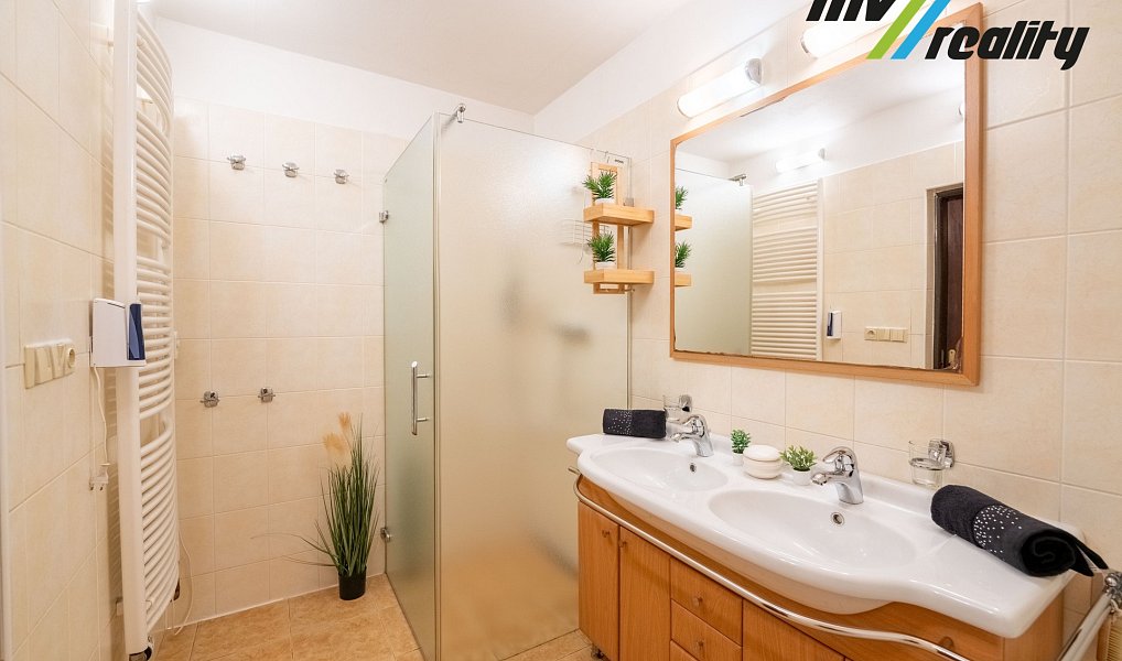 Prodej domu 271 m² s pozemkem 571 m², Lysá nad Labem – náhled fotky 11