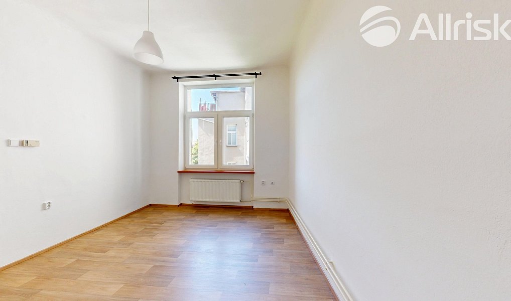 Pronájem bytu 2+1 72 m², Opava – náhled fotky 2