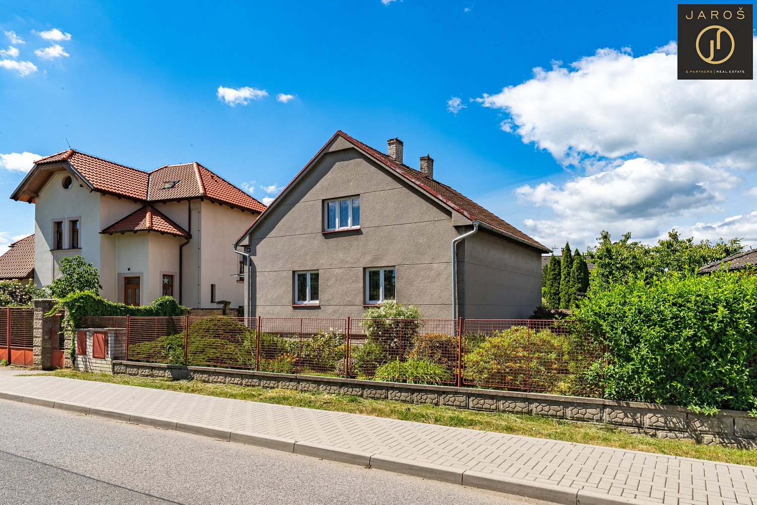 Prodej domu 105 m² s pozemkem 939 m² — photo 2