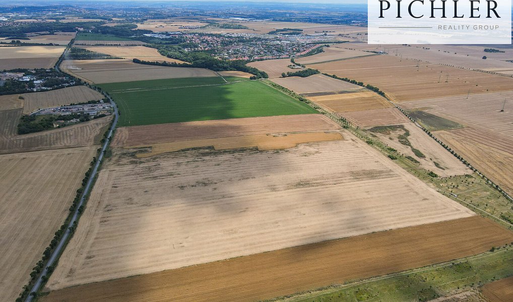 Prodej pole 46 465 m², Chýně – náhled fotky 6