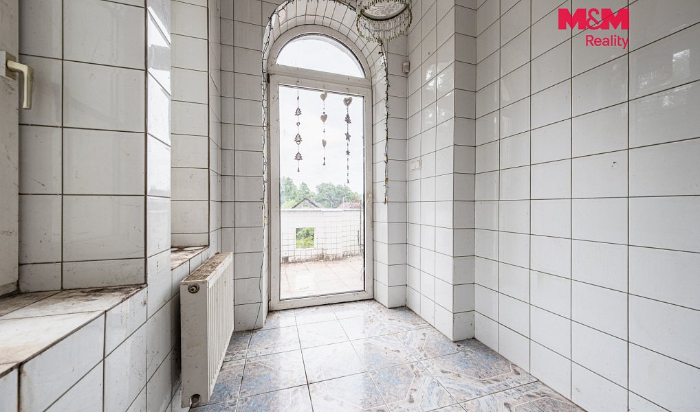 Prodej domu 287 m² s pozemkem 797 m², Žiželice – náhled fotky 9