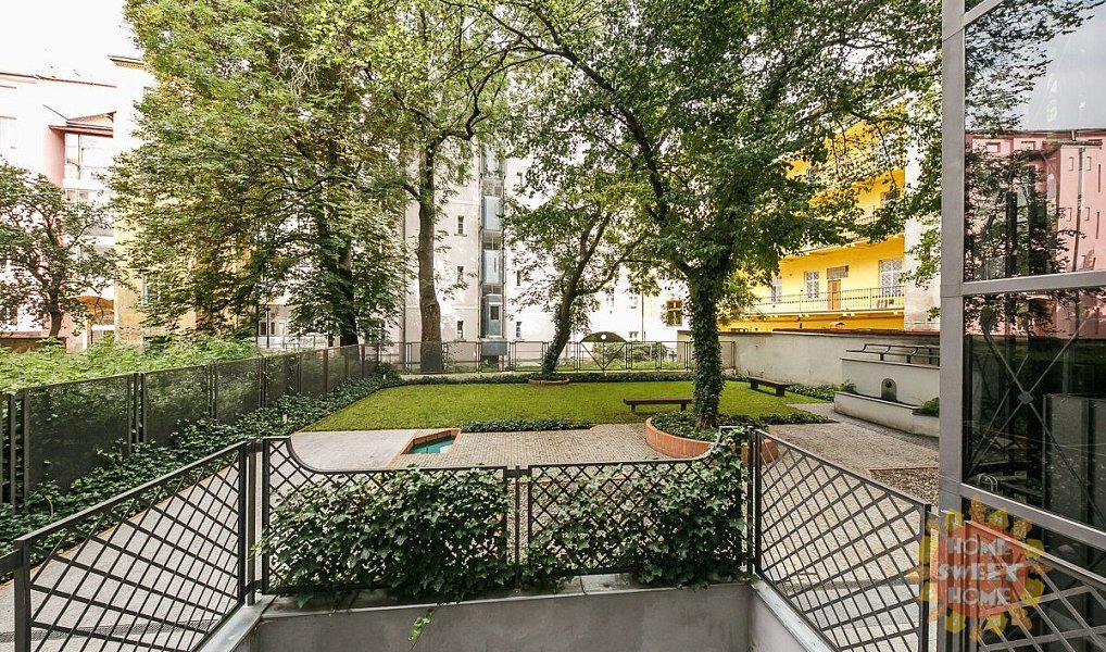 Pronájem bytu 4+1 134 m², Praha – náhled fotky 17