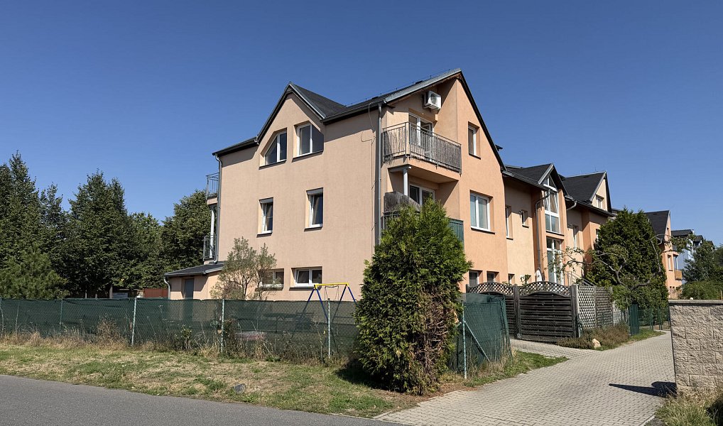 Prodej bytu 3+kk 74 m², Šestajovice – náhled fotky 30
