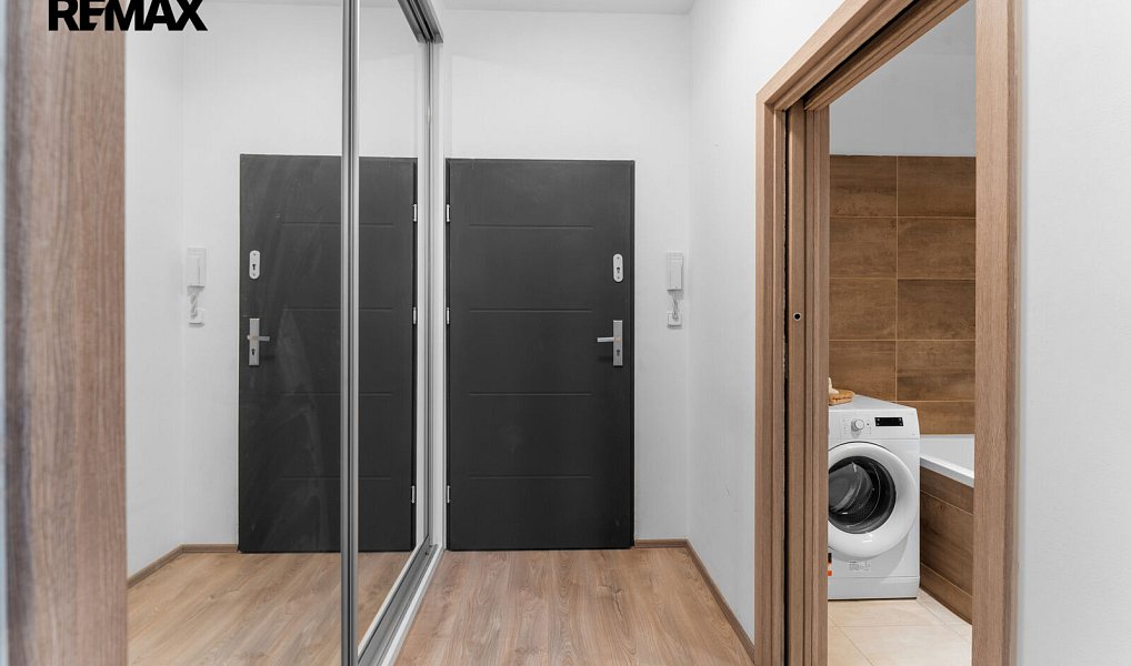 Prodej bytu 1+kk 29 m², Praha – náhled fotky 11