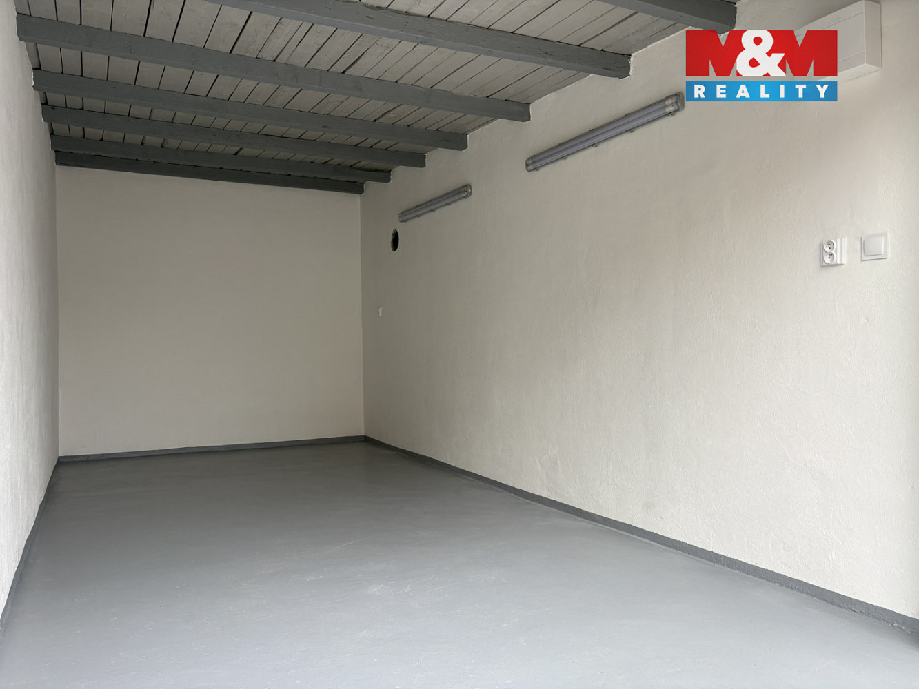 Pronájem garáže, 18 m2, ostrava - vítkovice, ul. u nádraží — photo 2
