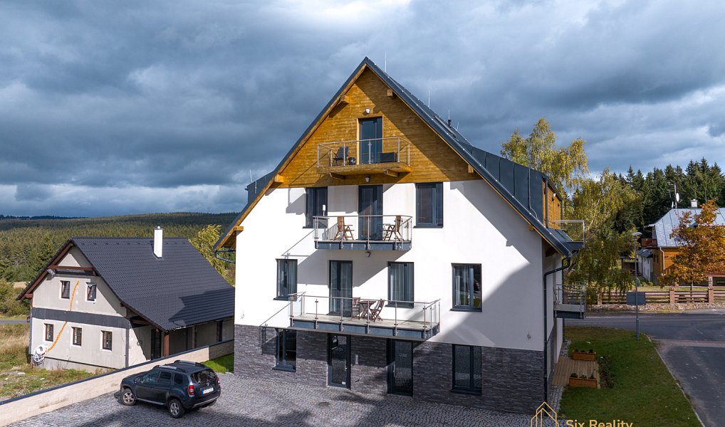 Prodej bytu 1+kk 45 m², Abertamy – fotka 1 z 31