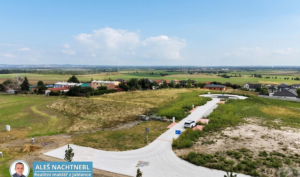 Prodej stavebního pozemku 800 m², Dřínov – náhled fotky 7