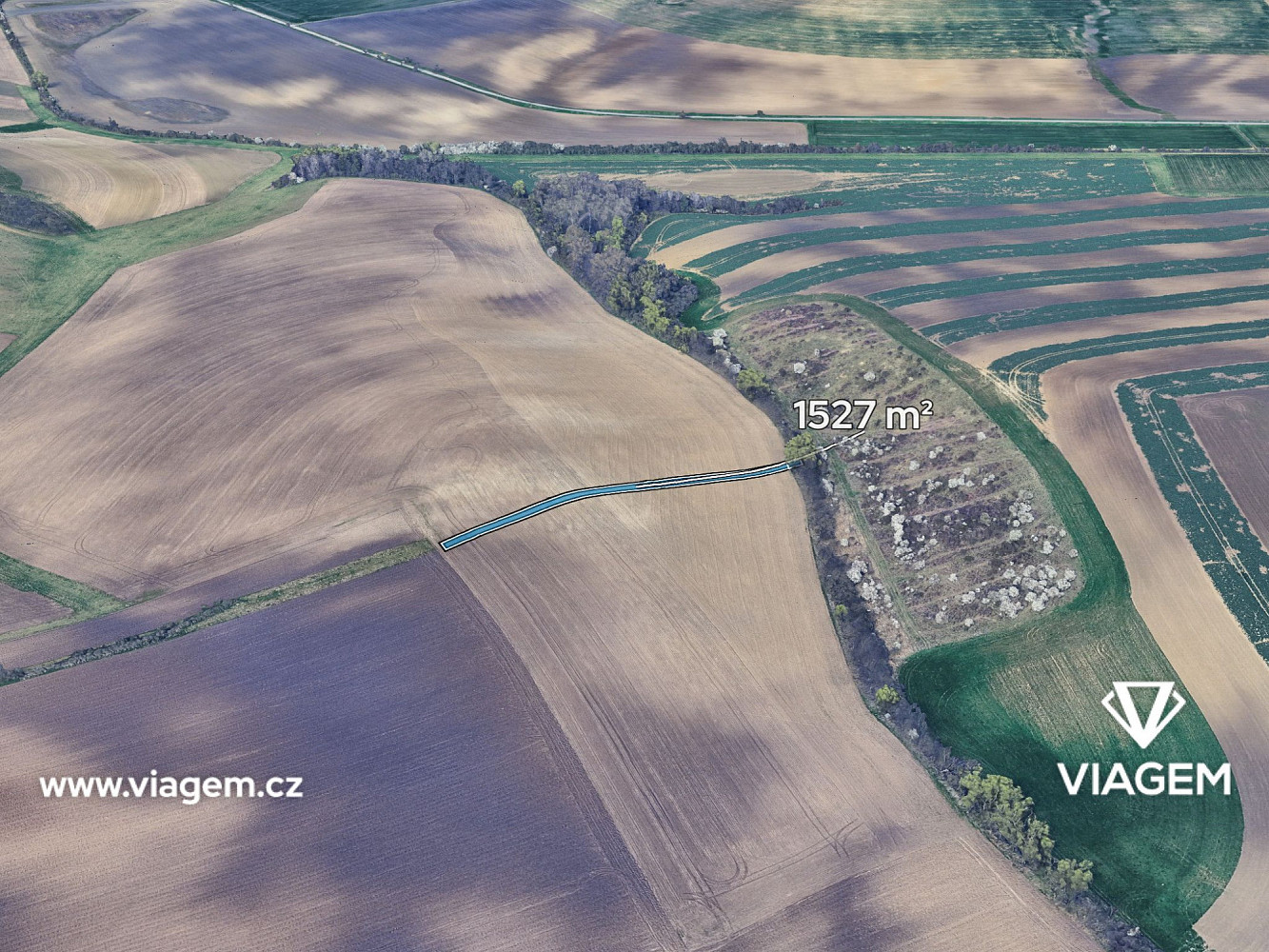 Prodej pole 1 527 m²