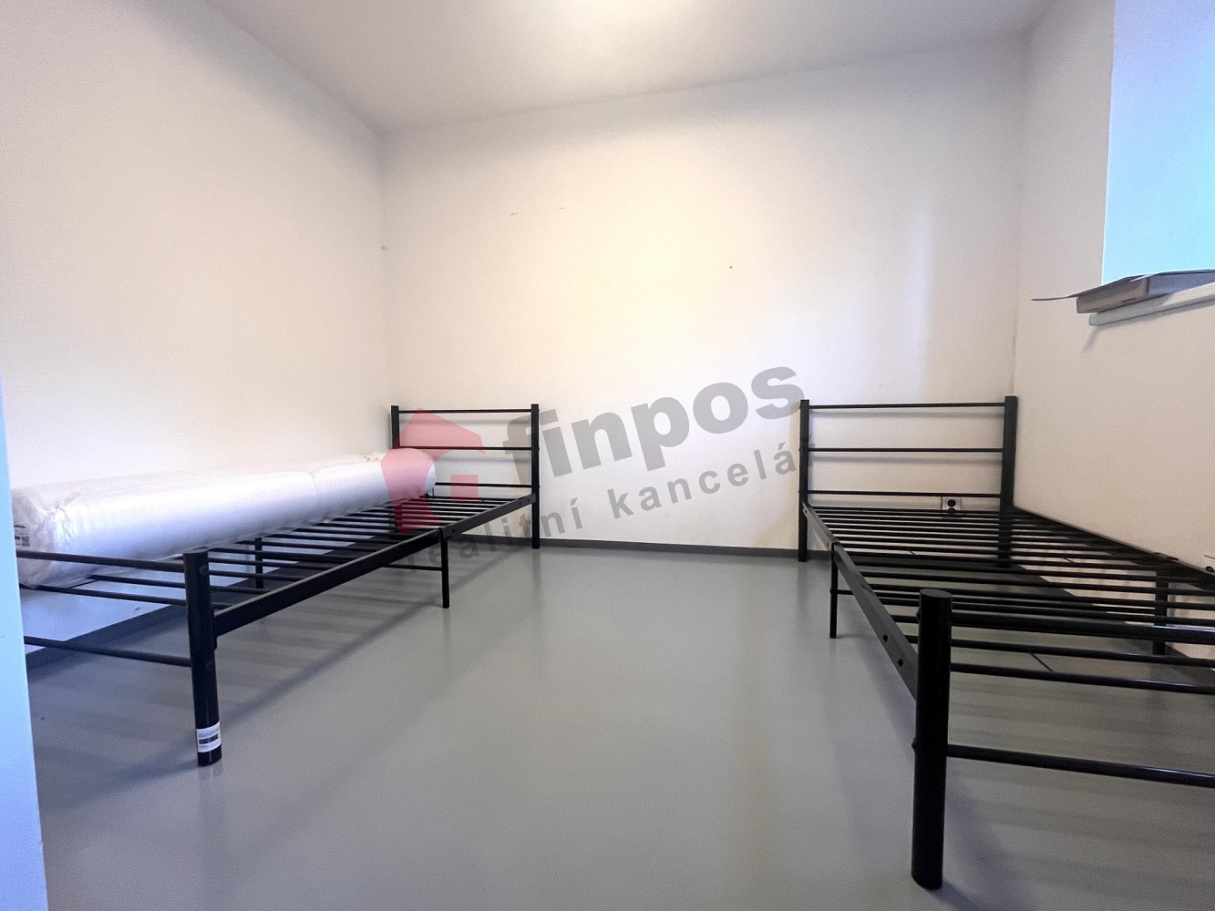 Pronájem bytu 1+1 25 m² – pohled 2
