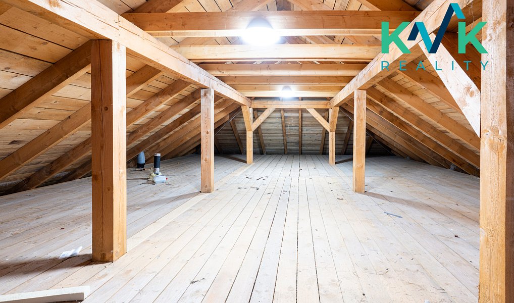 Prodej domu 228 m² s pozemkem 1 069 m², Hájek – náhled fotky 24