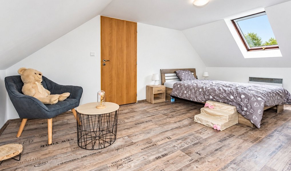 Prodej domu 106 m² s pozemkem 1 081 m², Modlany – náhled fotky 15