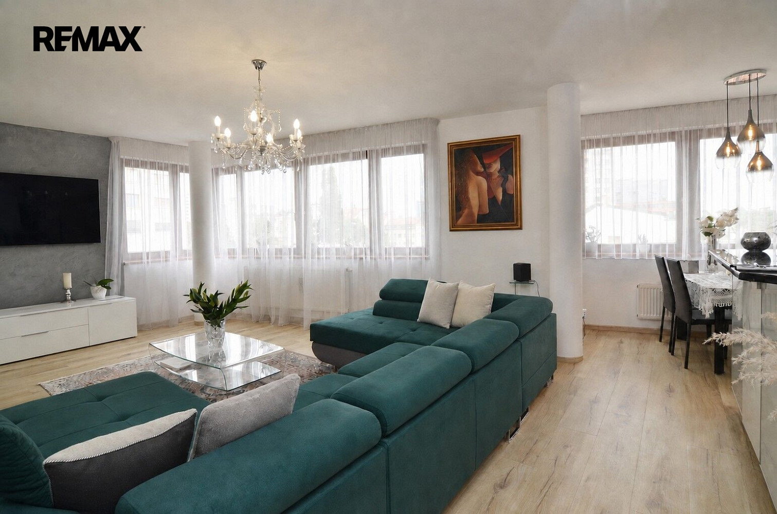 Pronájem bytu 3+kk 100 m² – fotografie 2