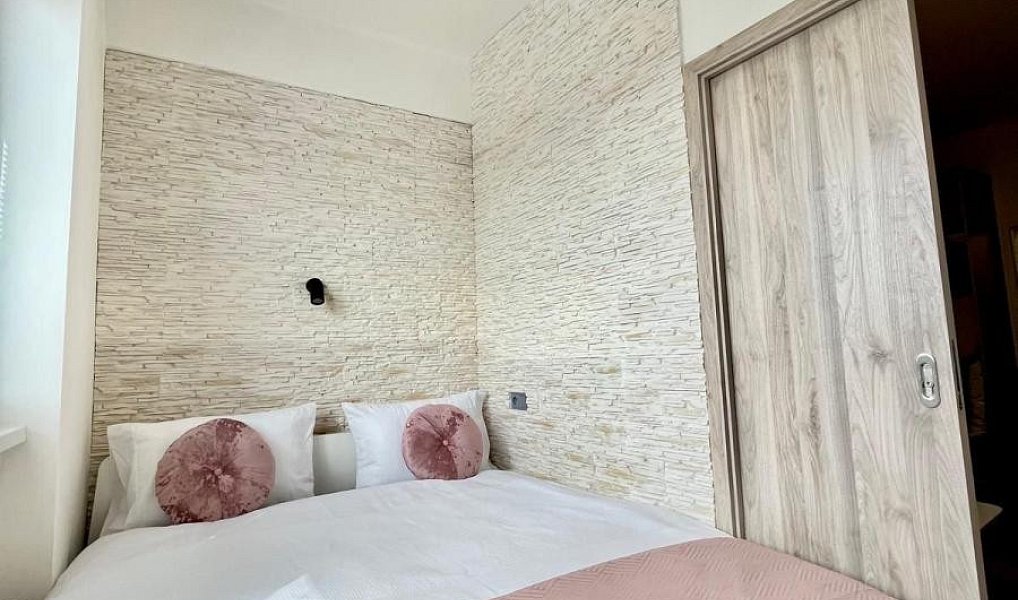 Prodej bytu 3+1 62 m², Praha – náhled fotky 2