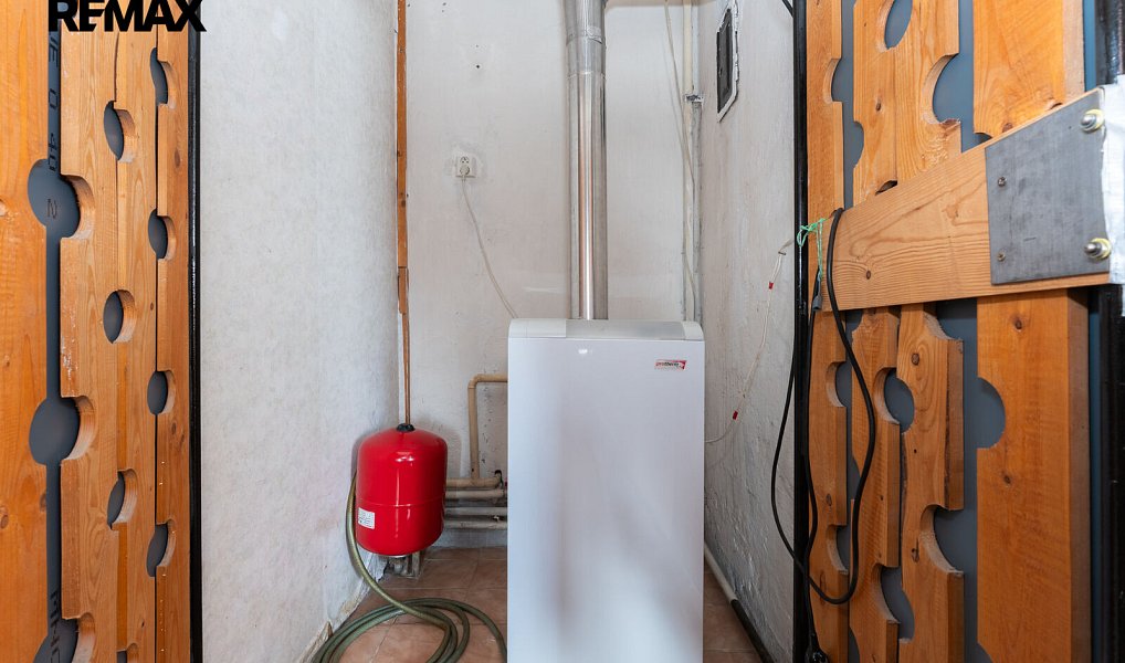 Prodej domu 207 m² s pozemkem 354 m², Spořice – náhled fotky 17