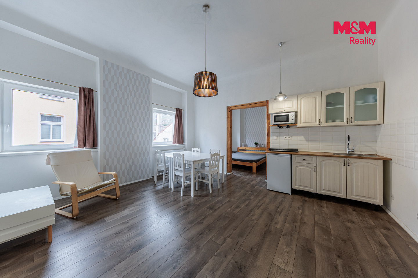 Prodej nájemního domu, činžáku 327 m² – fotografie 2