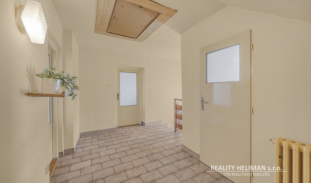 Prodej domu 393 m² s pozemkem 775 m², Líbeznice – náhled fotky 20