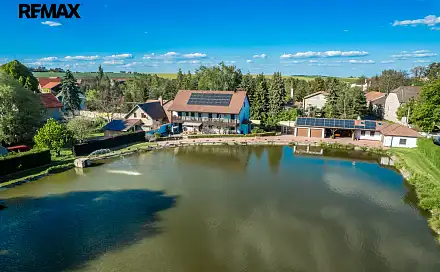 Prodej domu 460 m² s pozemkem 35 000 m², Přelíc, okres Kladno