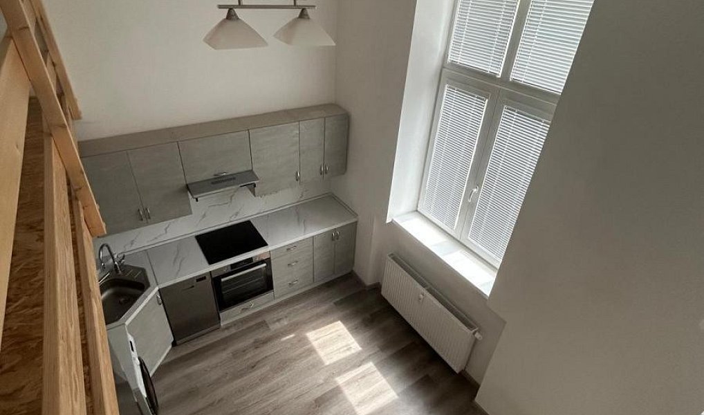 Pronájem bytu 1+kk 30 m², Teplice – náhled fotky 5