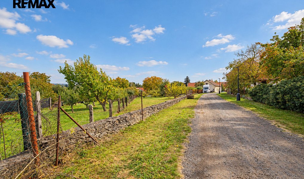 Prodej stavebního pozemku 905 m², Týnec nad Labem – náhled fotky 6