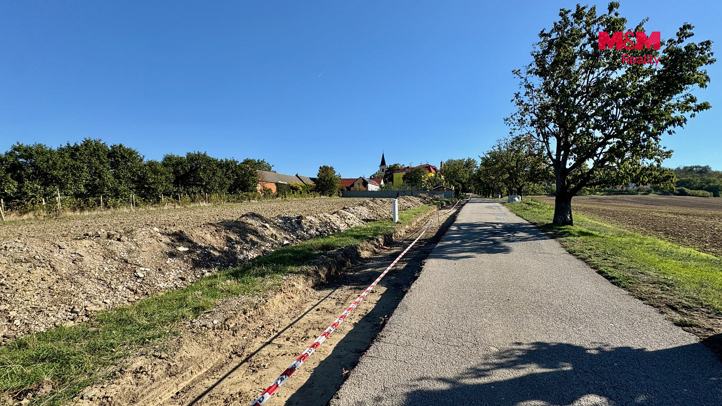 Prodej stavebního pozemku 476 m² – fotografie 4