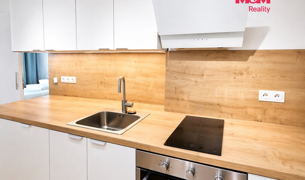 Prodej bytu 2+kk 46 m², Praha – náhled fotky 2