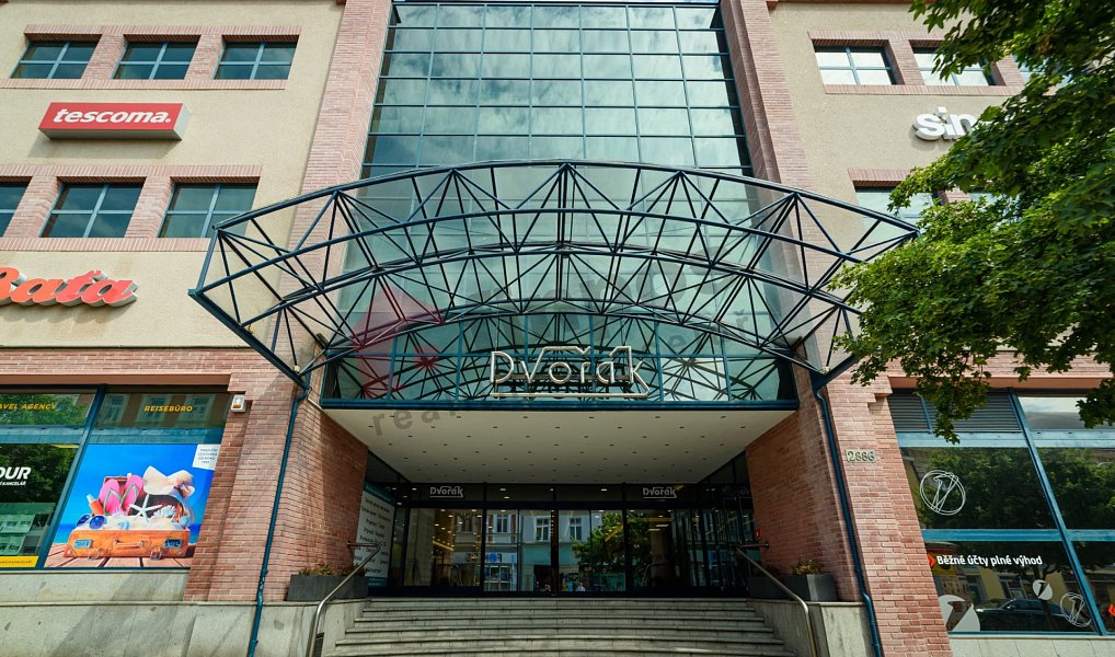 Pronájem obchodních prostor 44 m², Tábor – fotka 1 z 16