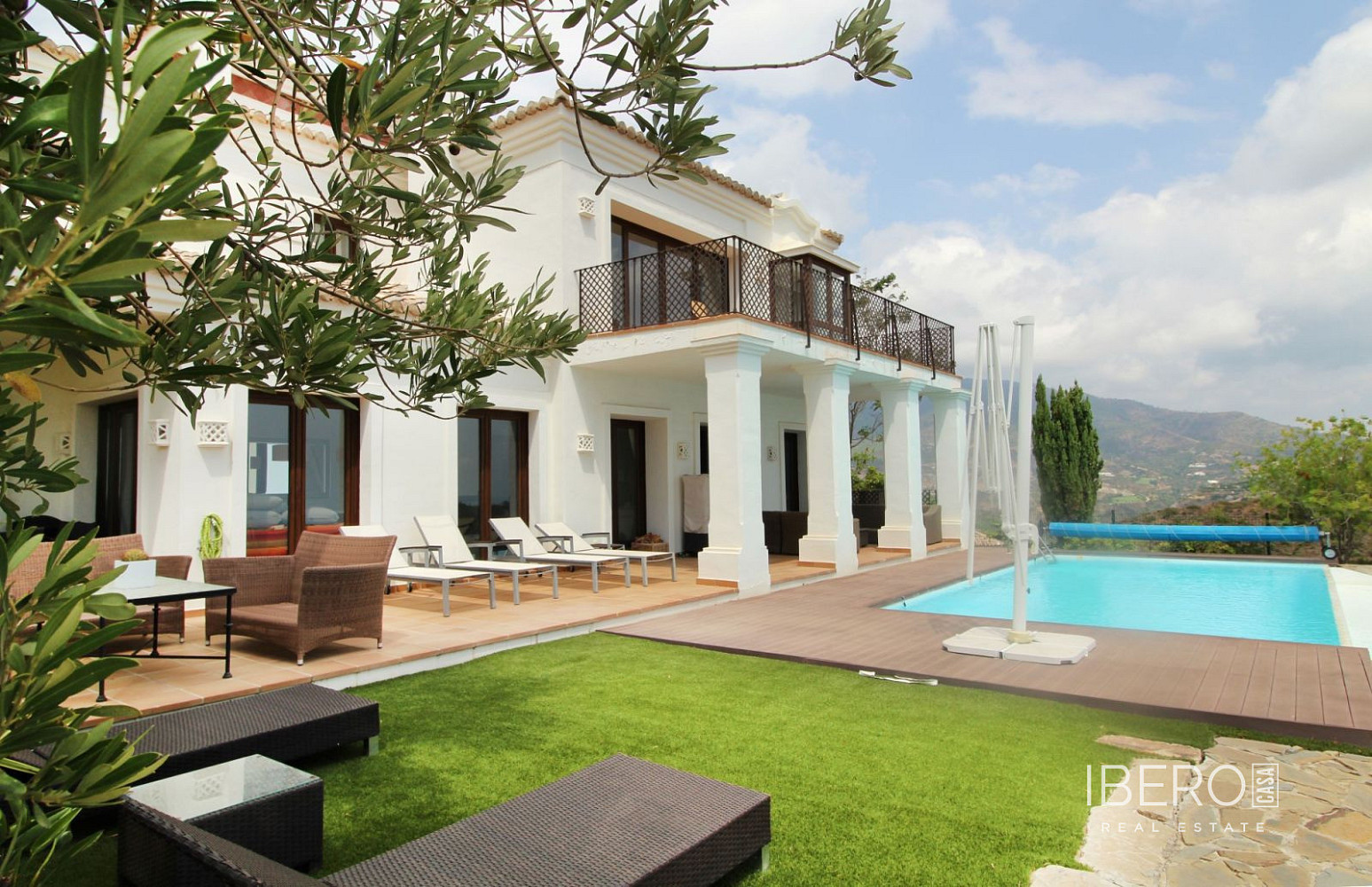 Prodej domu 639 m² s pozemkem 939 m² — photo 2