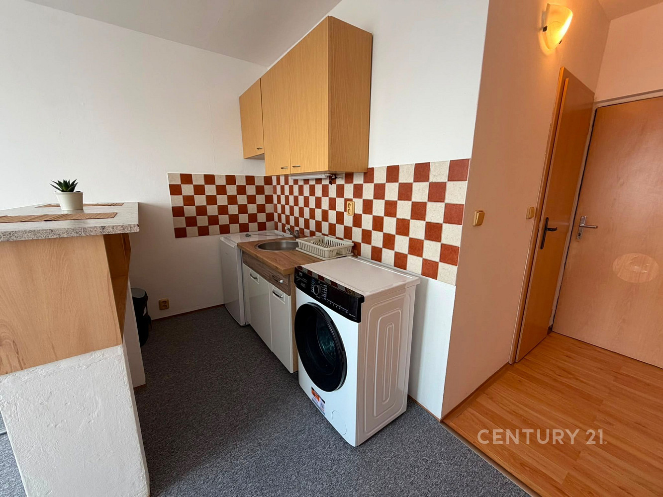 Pronájem bytu 1+kk 20 m²