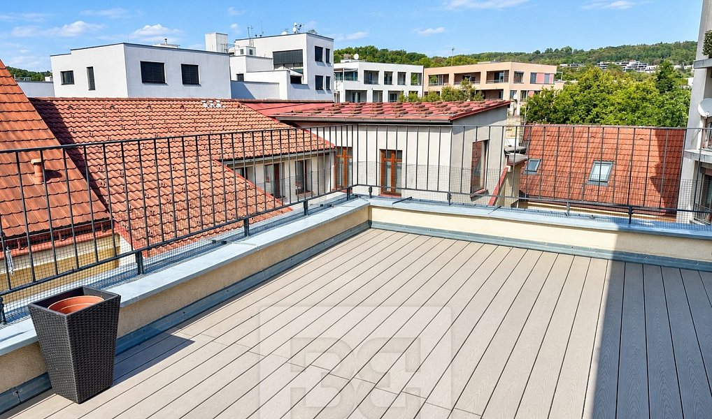 Pronájem bytu 3+kk 138 m², Praha – náhled fotky 2