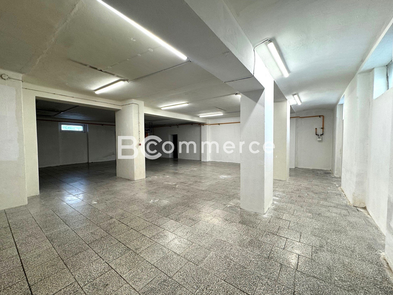 Pronájem skladovacích prostor 287 m²