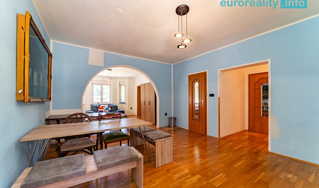 Pronájem domu 210 m² s pozemkem 1 068 m², Aš – náhled fotky 19