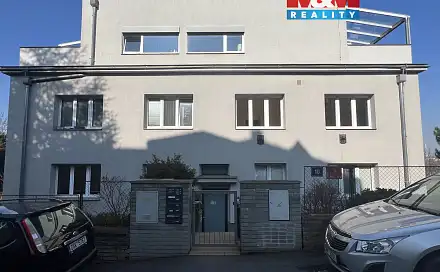 Pronájem bytu 2+1 55 m², Franty Kocourka, Praha 5 - Smíchov