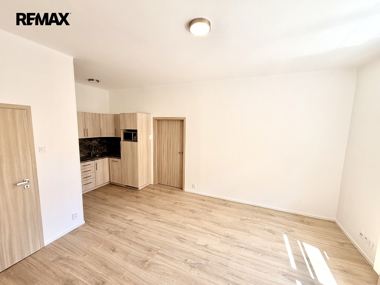 Pronájem bytu 2+kk 57 m² — photo 5