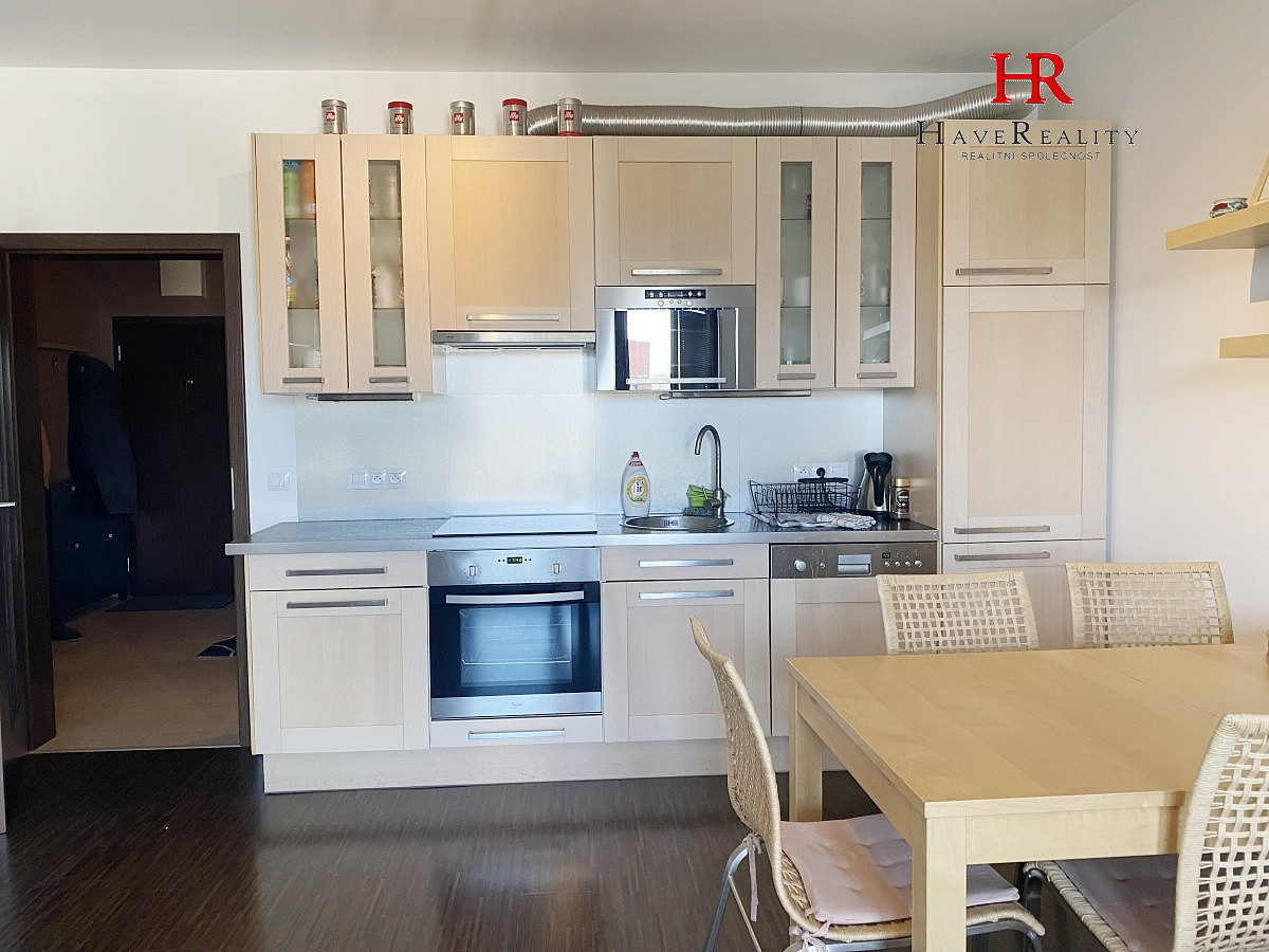 Pronájem bytu 2+kk 65 m² – fotografie 4