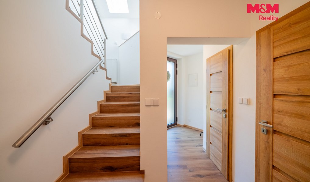 Prodej domu 170 m² s pozemkem 1 928 m², Blansko – náhled fotky 20