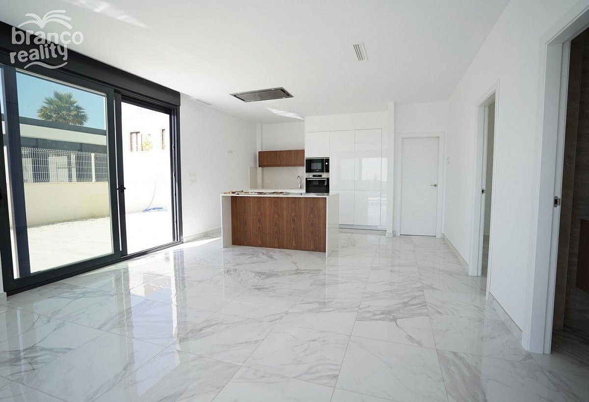 Prodej domu 100 m² s pozemkem 400 m² - Más