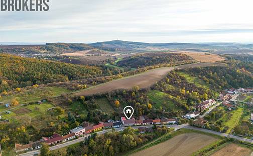 Prodej domu 250 m² s pozemkem 1 302 m², Lovčice, okres Hodonín