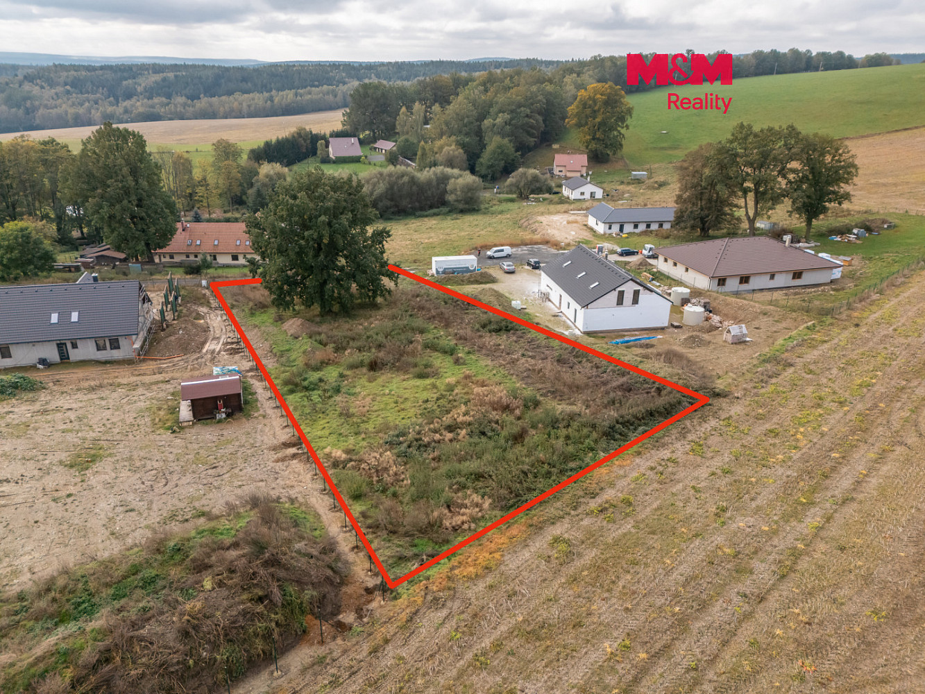 Prodej stavebního pozemku 2 705 m²