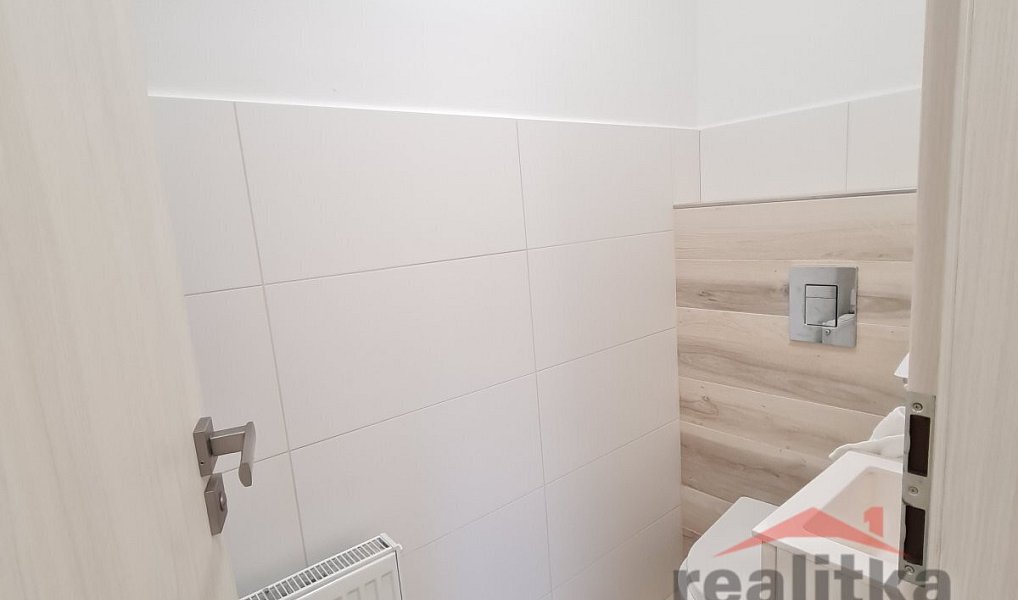 Prodej domu 334 m² s pozemkem 533 m², Opava – náhled fotky 33