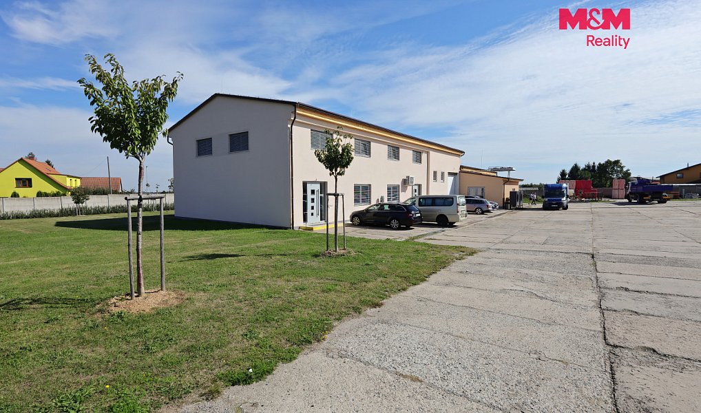 Prodej domu 1 381 m² s pozemkem 7 699 m², Zbraslavice – fotka 1 z 28