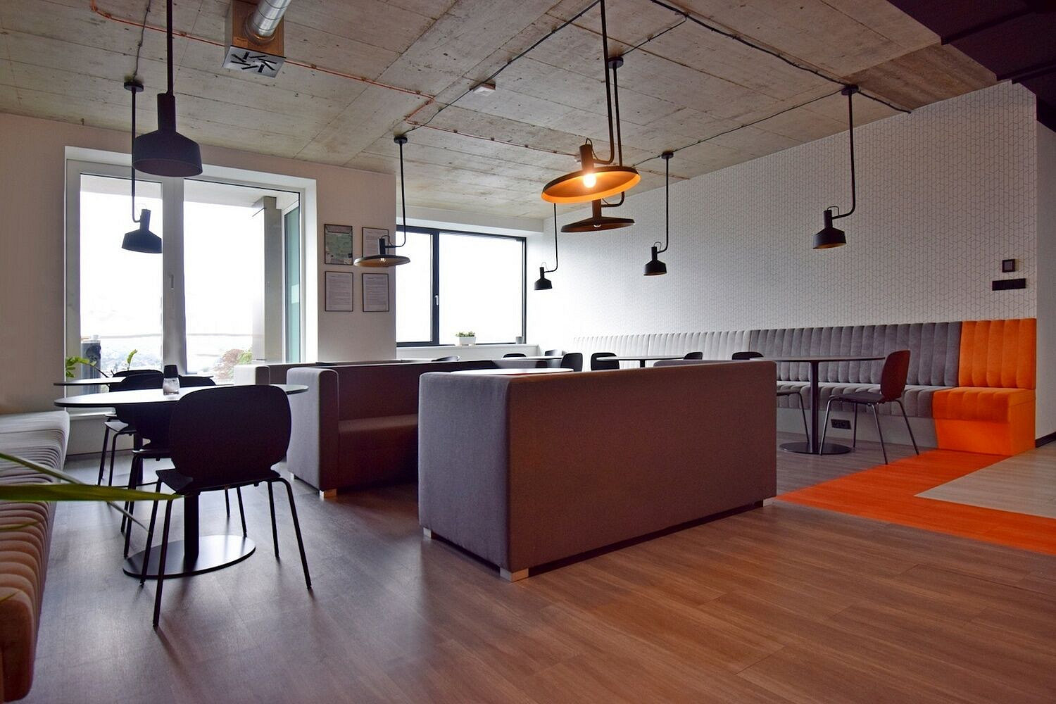 Zajímavé kanceláře 321 m² blízko metra, Praha 10 - Strašnice – pohled 5