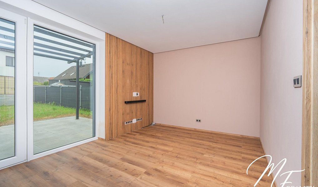 Prodej domu 106 m² s pozemkem 278 m², Chrást – náhled fotky 14